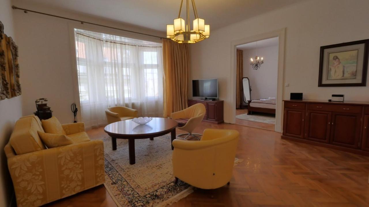 Velky 3I Apartman V Centre Mesta Bratislava Exterior photo