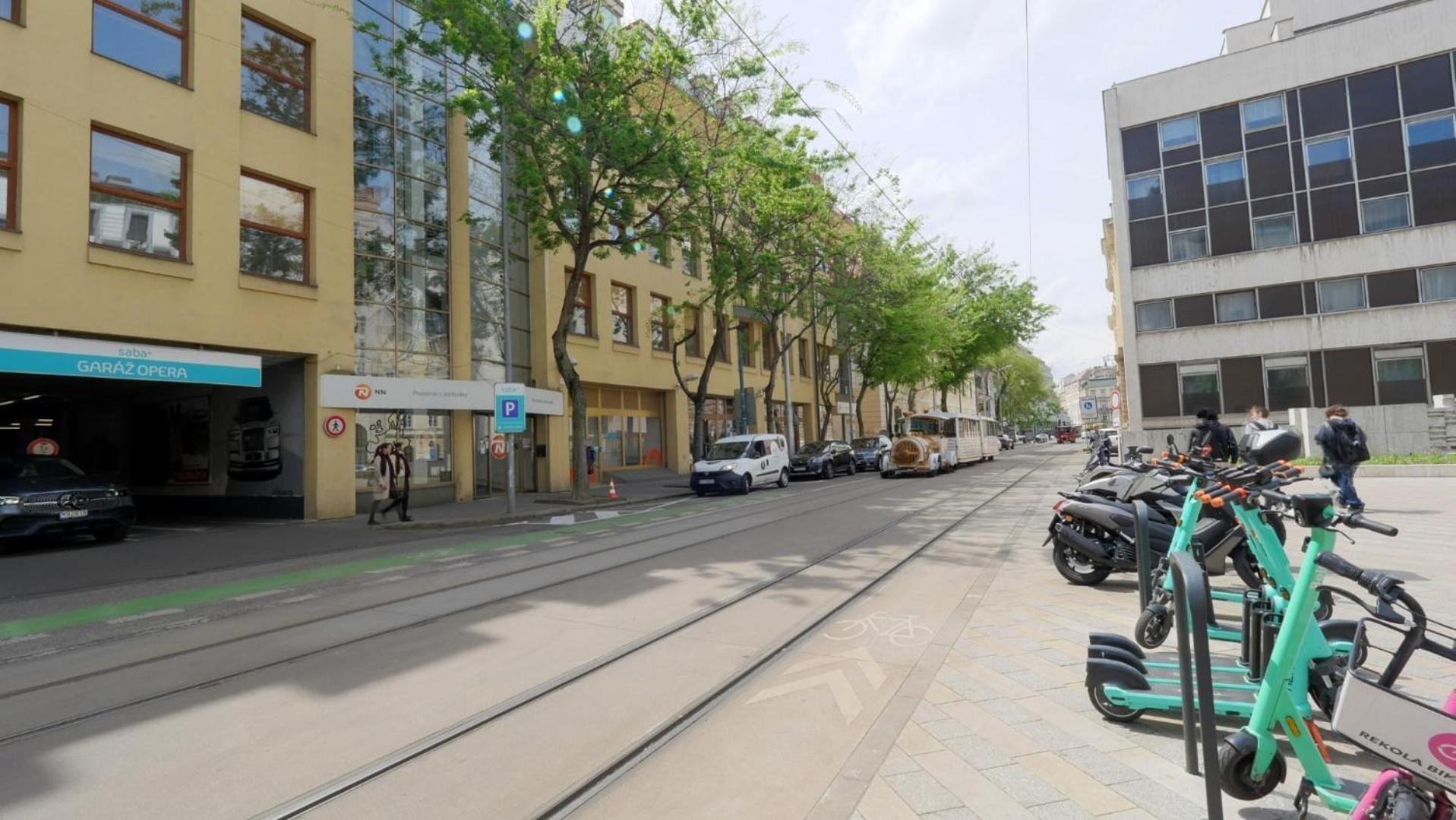 Velky 3I Apartman V Centre Mesta Bratislava Exterior photo