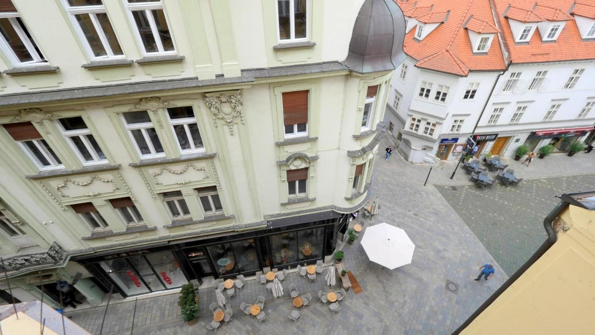 Velky 3I Apartman V Centre Mesta Bratislava Exterior photo